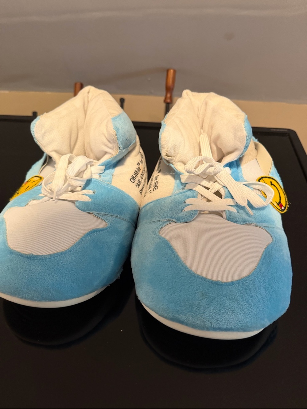 Off-White Kids Blue and White Smiley Sneakers